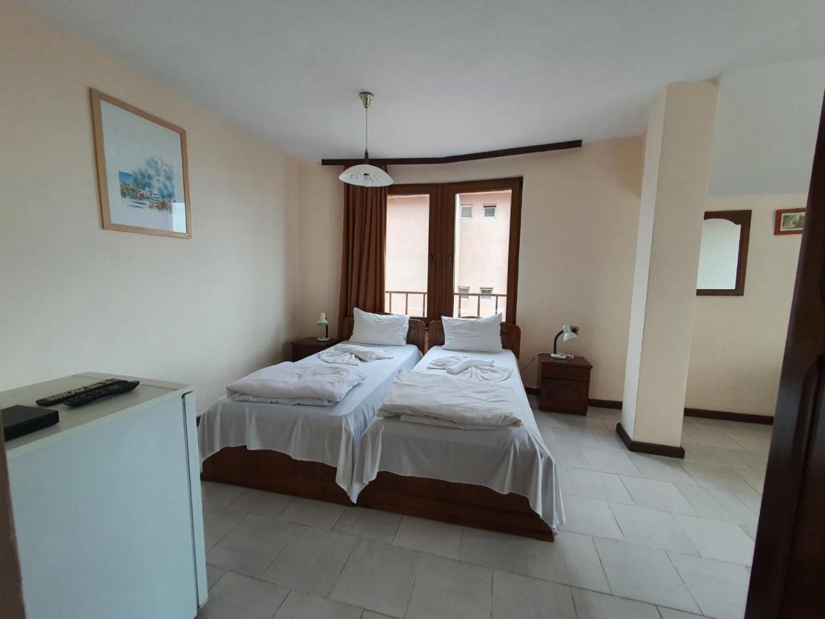 Lazur Hotel رافدا المظهر الخارجي الصورة
